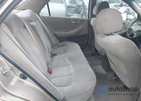 2000 Honda Accord 2.3 Lx z USA, uszkodzony, nr VIN 3HGCG6659YG704575